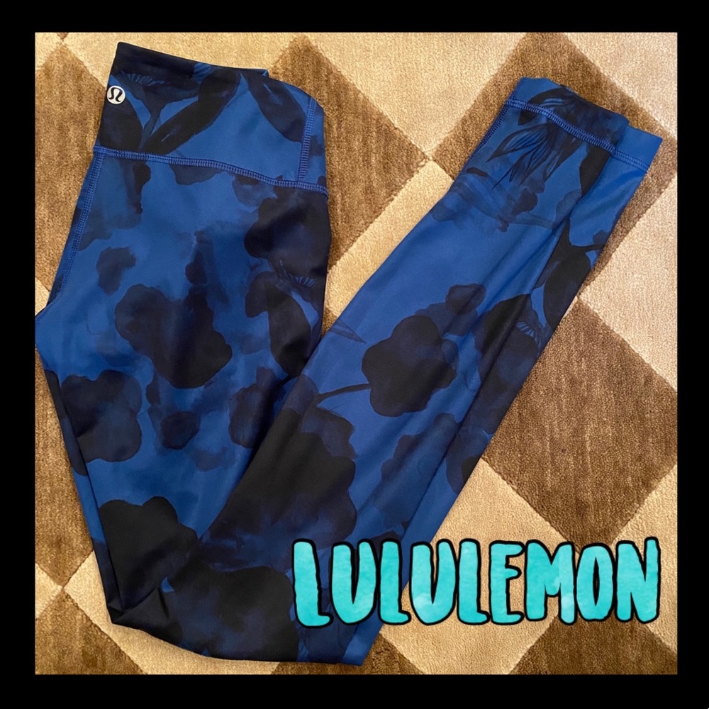 Lululemon leggings with unique black & blue print